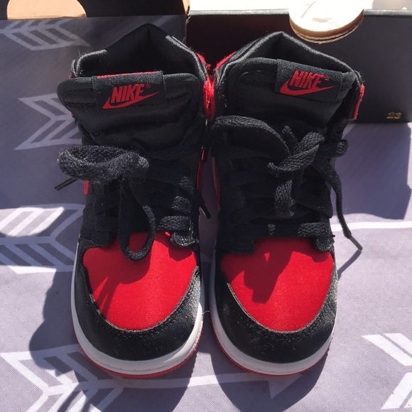 JORDAN 1 RETRO SHOES. - Picture 6 of 7